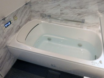 美しさと使いやすさを兼ね備えたユニットバスに 美しさと使いやすさを兼ね備えたユニットバスに